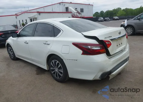 2017 Nissan Altima 2.5 S z USA, uszkodzony, nr VIN 1N4AL3APXHN338020